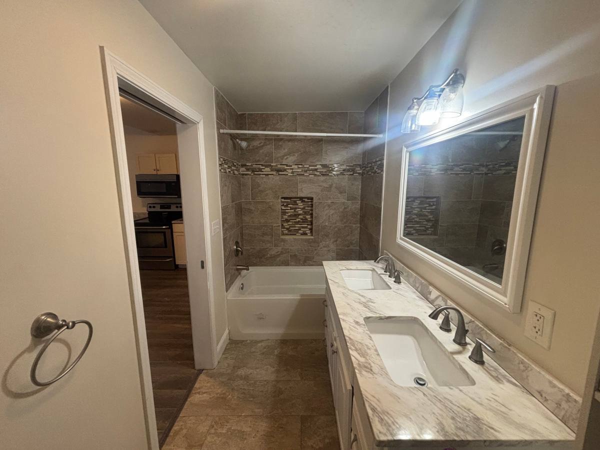 Apartment for rent at 253 Lisbon St #1A, Lisbon, ME 04250