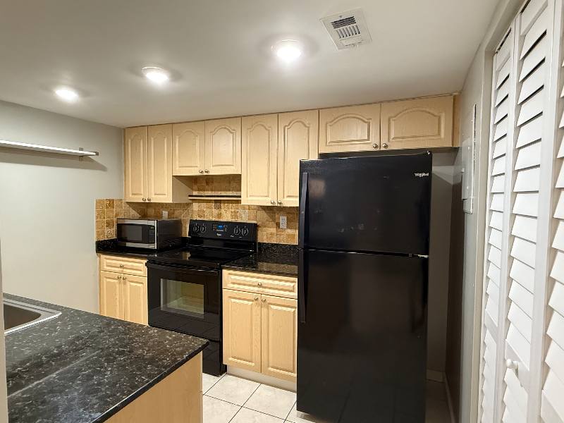 Townhouse for rent at 8570 NW 3rd Lane #206, Miami, FL 33126