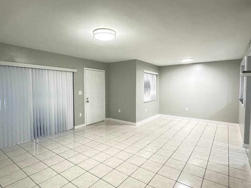Townhouse for rent at 8570 NW 3rd Lane #206, Miami, FL 33126
