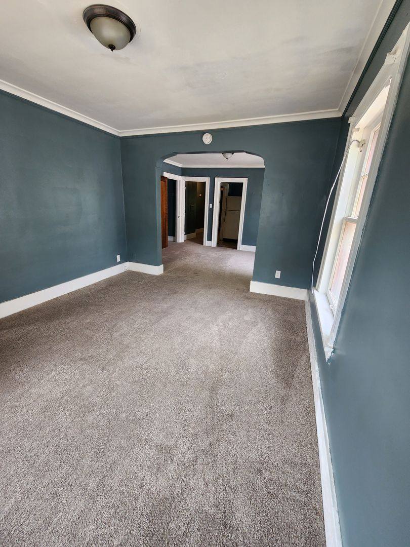 Apartment for rent at 711 Morton St, Peoria, IL 61603