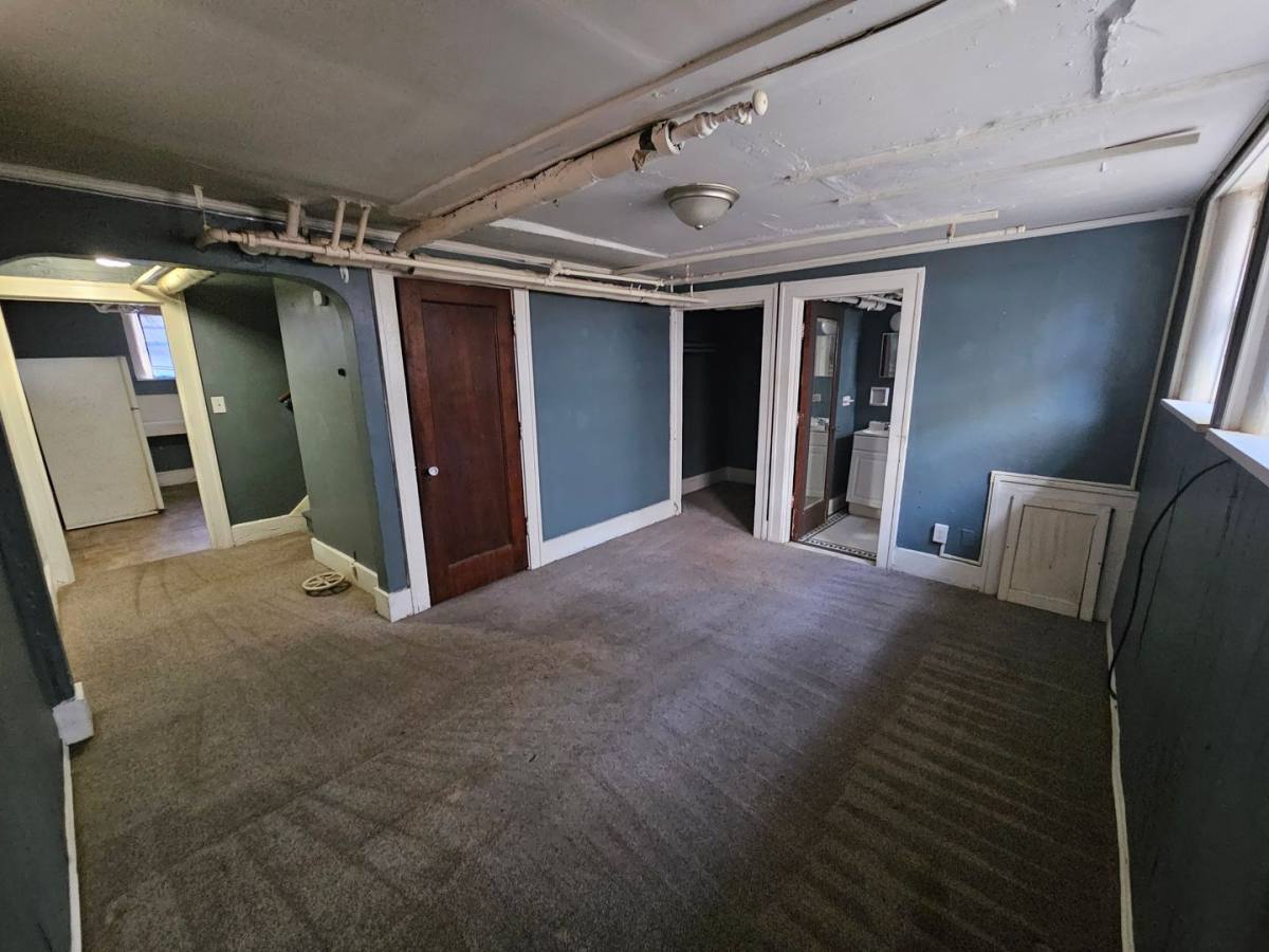 Apartment for rent at 711 Morton St, Peoria, IL 61603