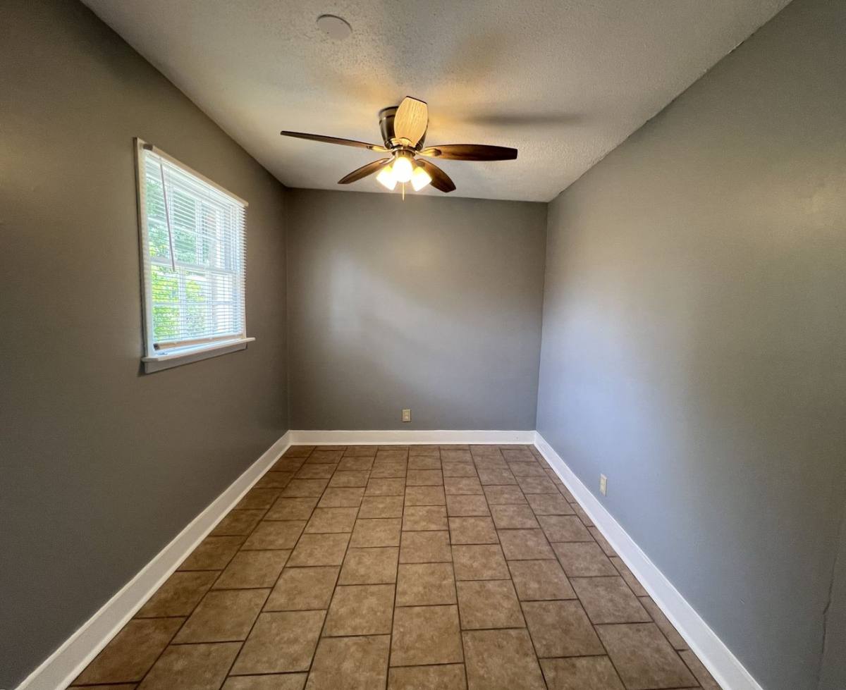 House for rent at 1008 Pelham St, Montgomery, AL 36104