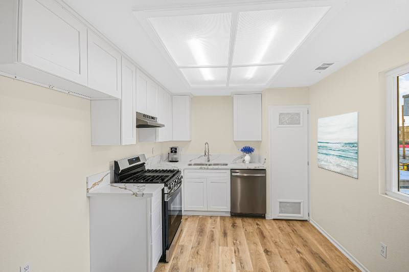 Apartment for rent at 1005 E Ave R #11, Palmdale, CA 93550