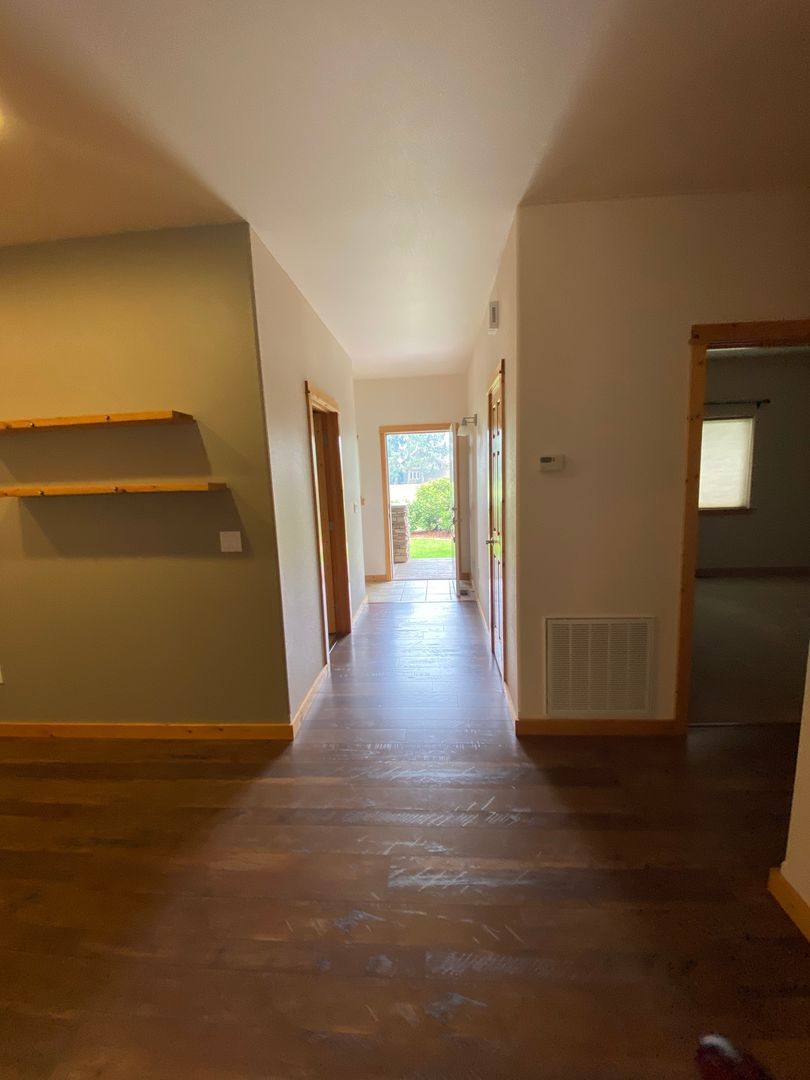 Townhouse for rent at 106 Ironwood Dr, Blanchard, ID 83804