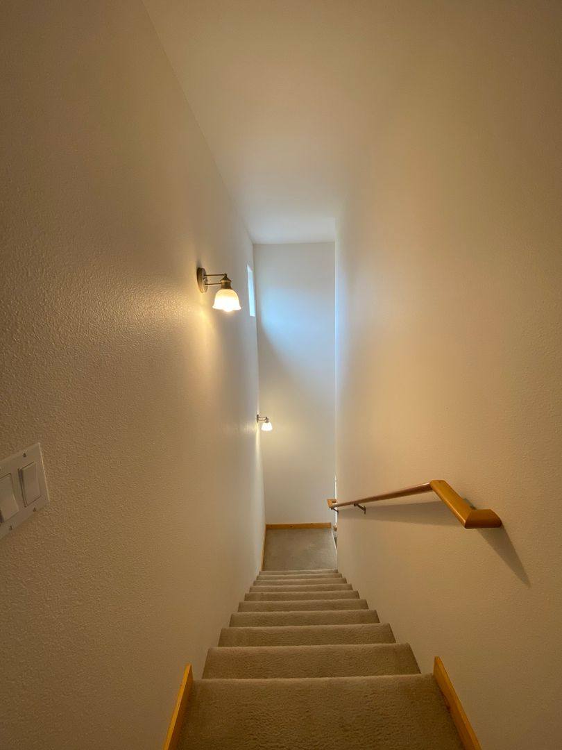 Townhouse for rent at 106 Ironwood Dr, Blanchard, ID 83804
