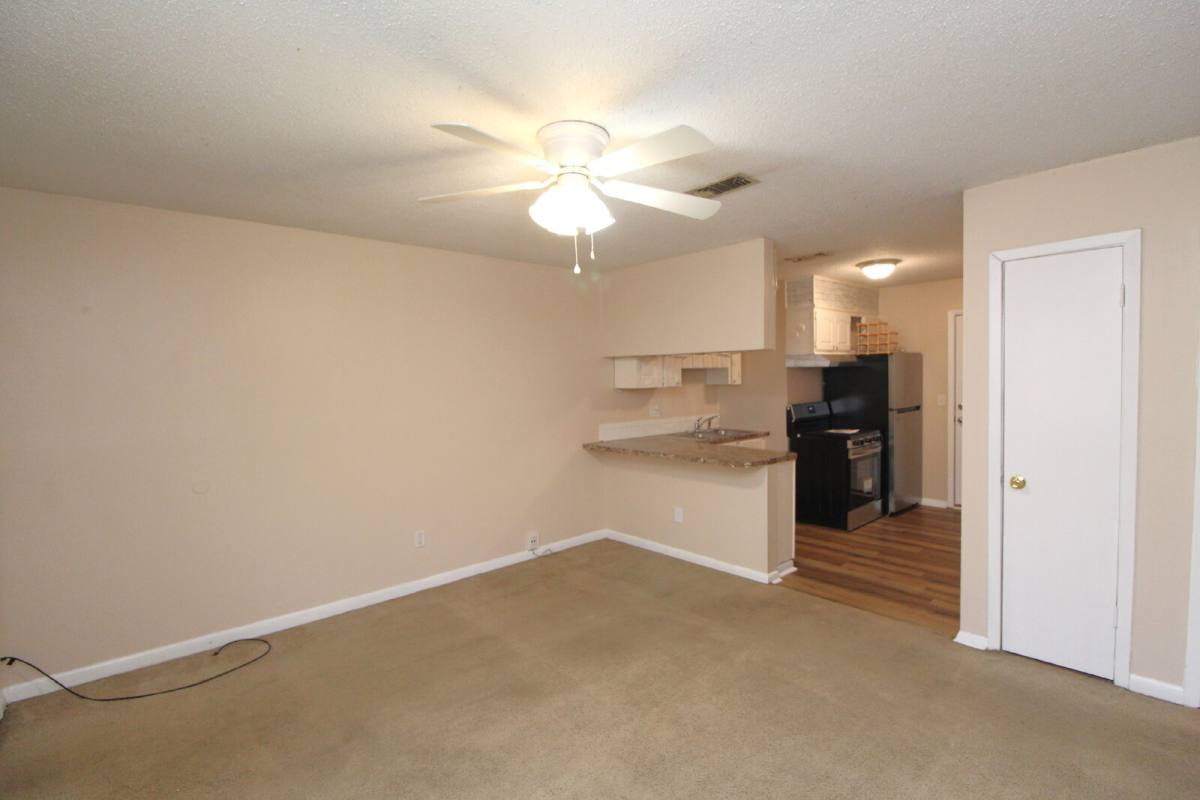 Townhouse for rent at 1608 Sunny Ridge Lane, Cantonment, FL 32533