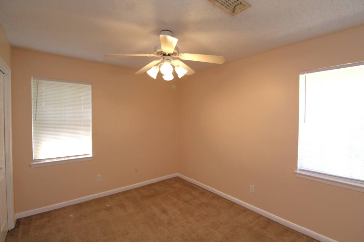 Townhouse for rent at 1608 Sunny Ridge Lane, Cantonment, FL 32533