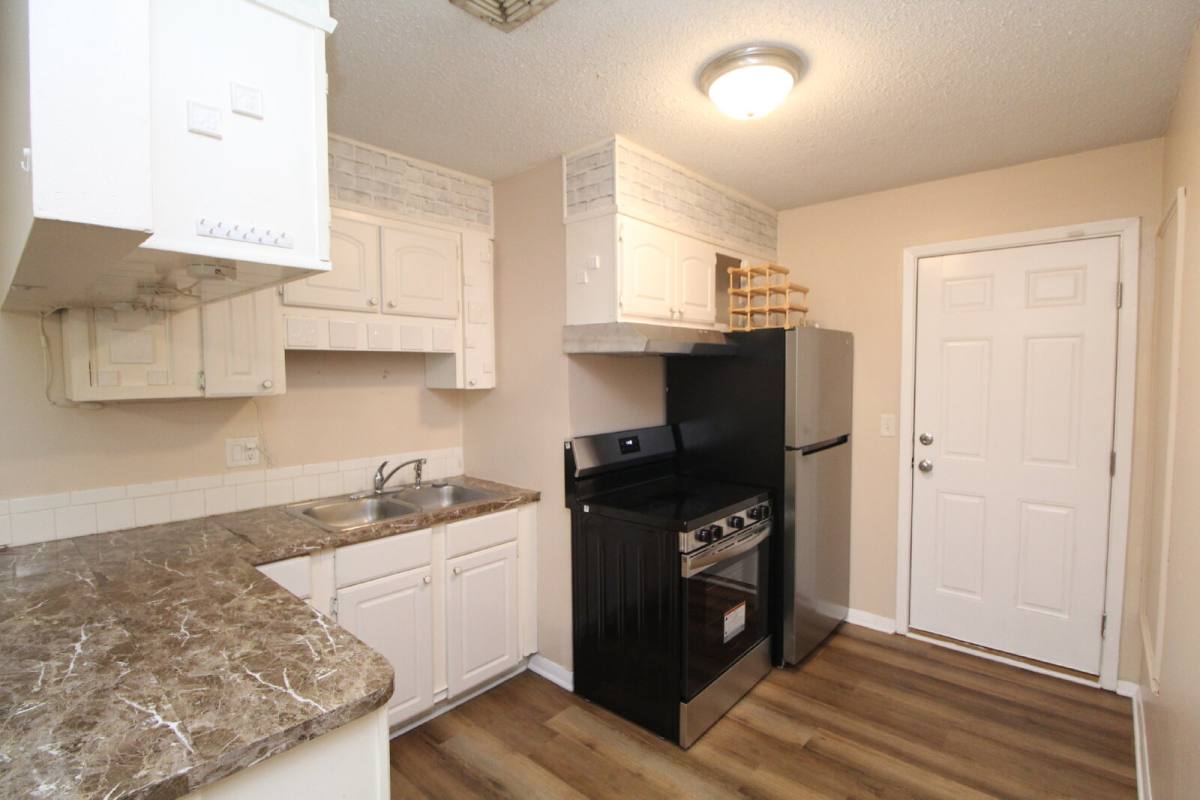 Townhouse for rent at 1608 Sunny Ridge Lane, Cantonment, FL 32533