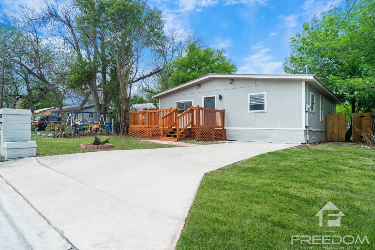 House for rent at 1824 Katy St, New Braunfels, TX 78130