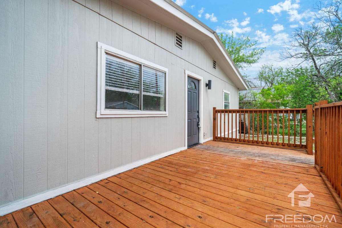 House for rent at 1824 Katy St, New Braunfels, TX 78130