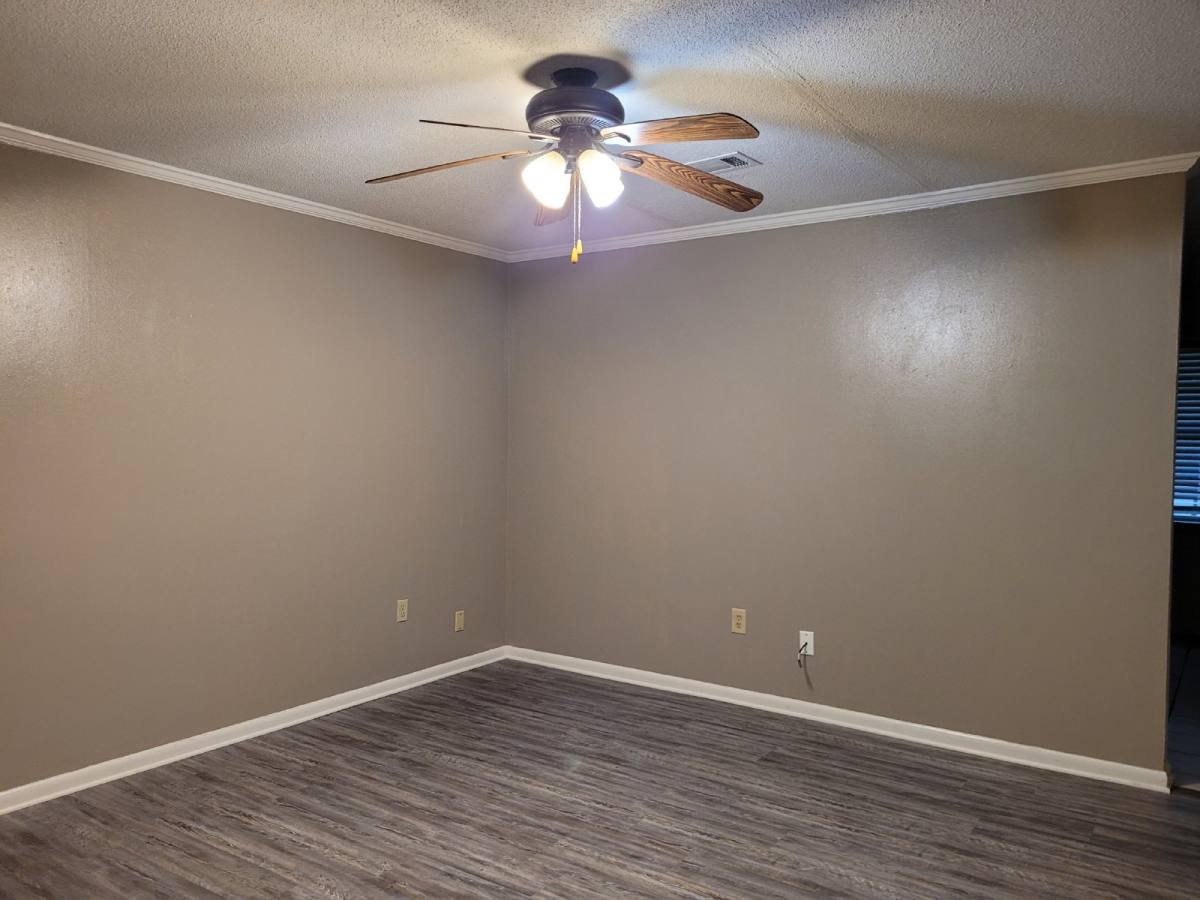 Apartment for rent at 159 Bayou Dr #304, Leesville, LA 71446