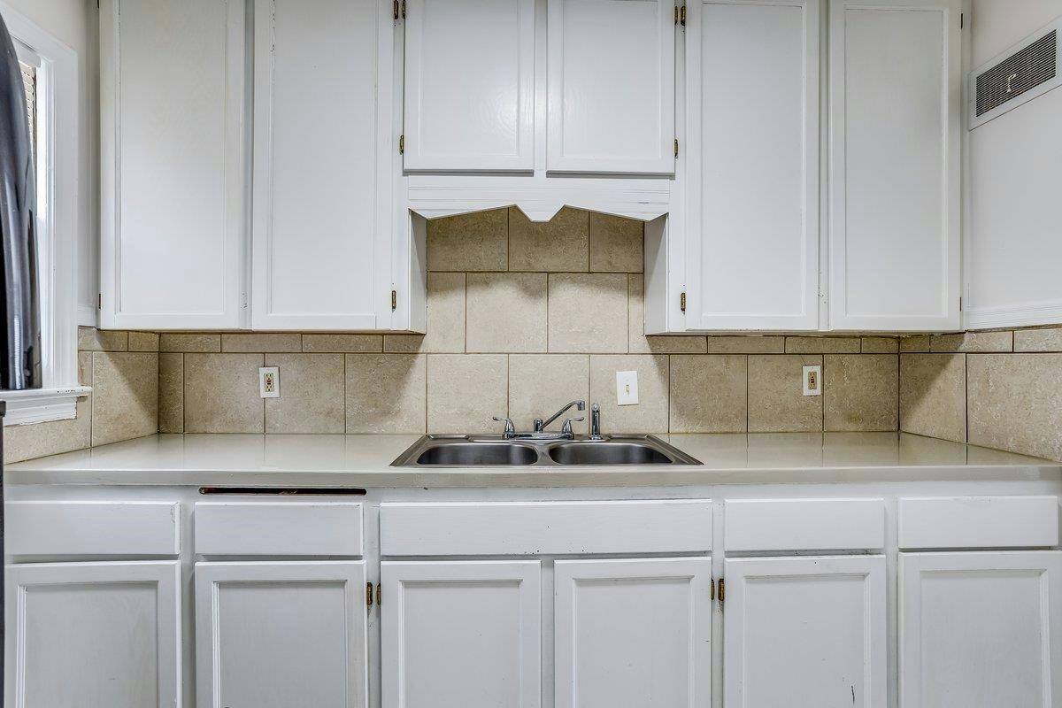 Townhouse for rent at 6142 E Harry St, Wichita, KS 67218
