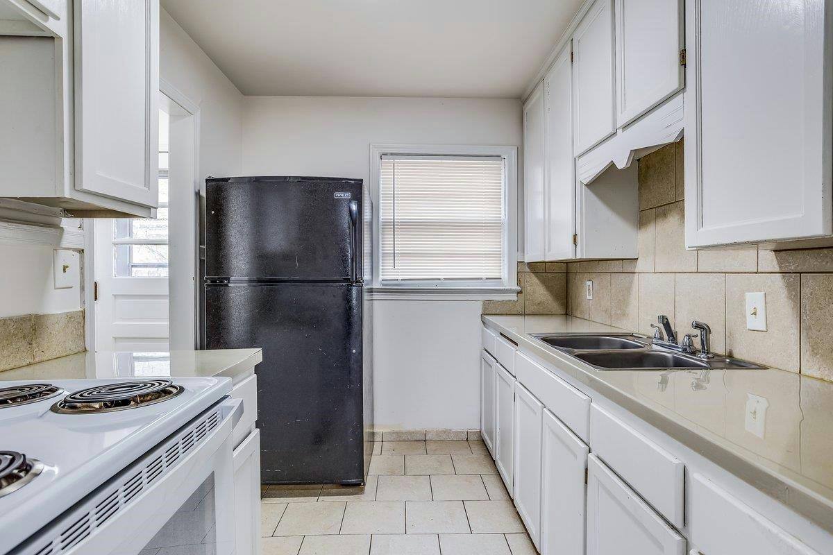 Townhouse for rent at 6142 E Harry St, Wichita, KS 67218