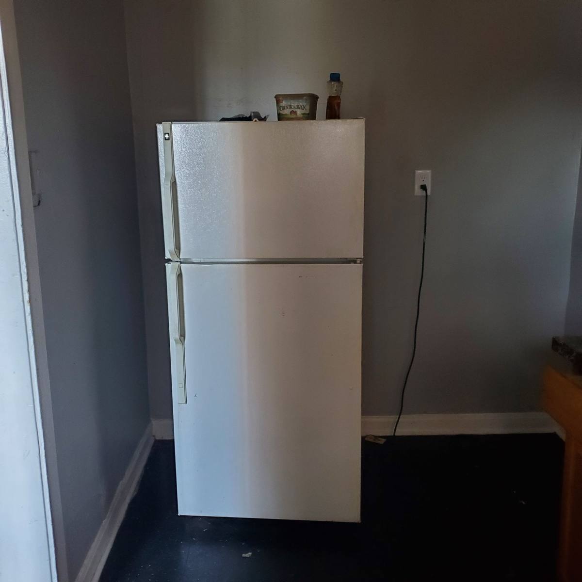 Apartment for rent at 1733-39 E 75th St, Chicago, IL 60649