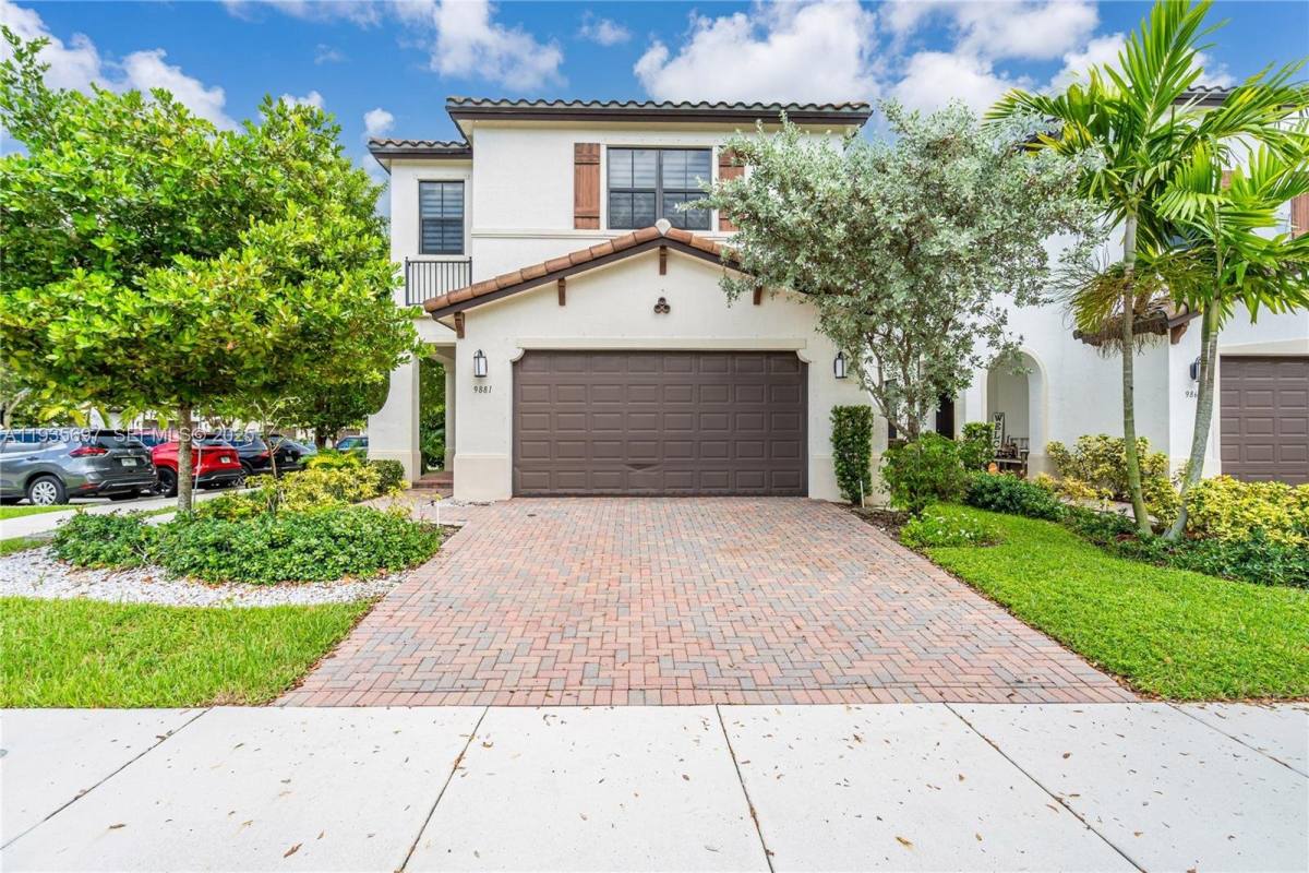 House for rent at 9881 W 34th Ave, Hialeah, FL 33018
