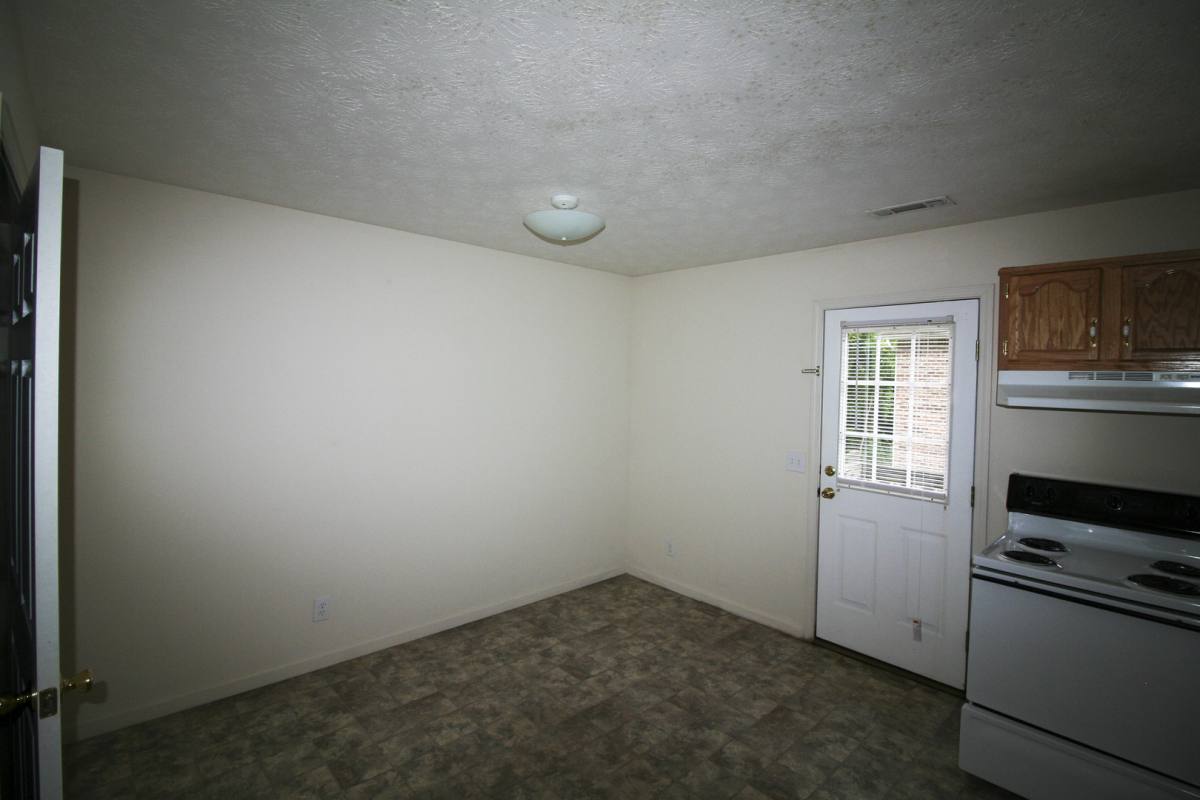 Apartment for rent at 1500 N Willow Ave, Cookeville, TN 38501