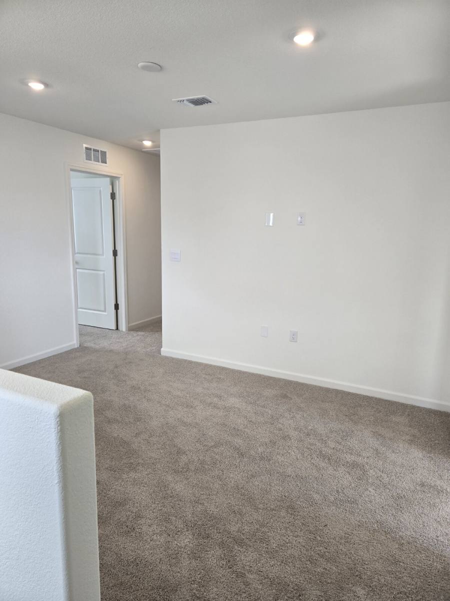 House for rent at 1813 Del Mar Dr, Los Banos, CA 93635