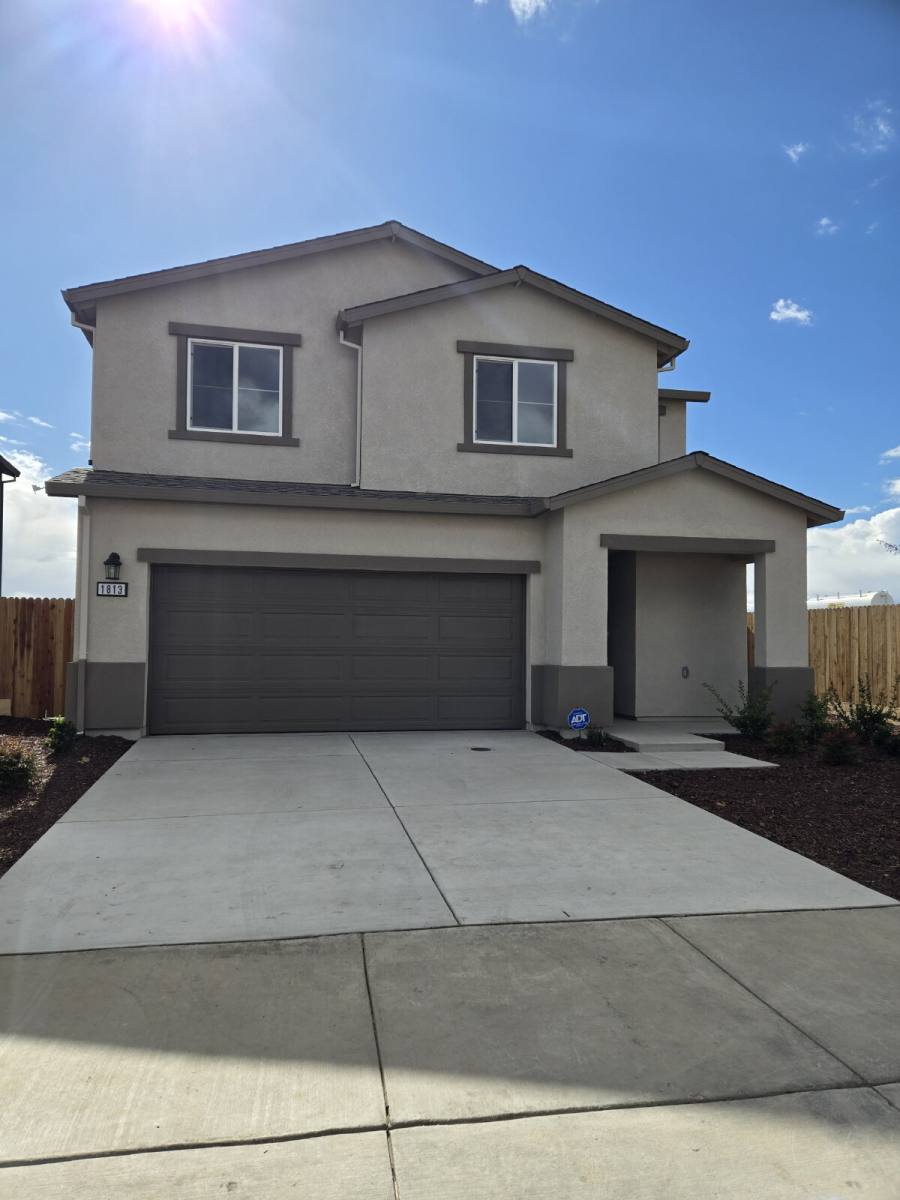 House for rent at 1813 Del Mar Dr, Los Banos, CA 93635