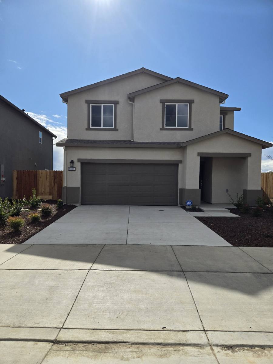 House for rent at 1813 Del Mar Dr, Los Banos, CA 93635