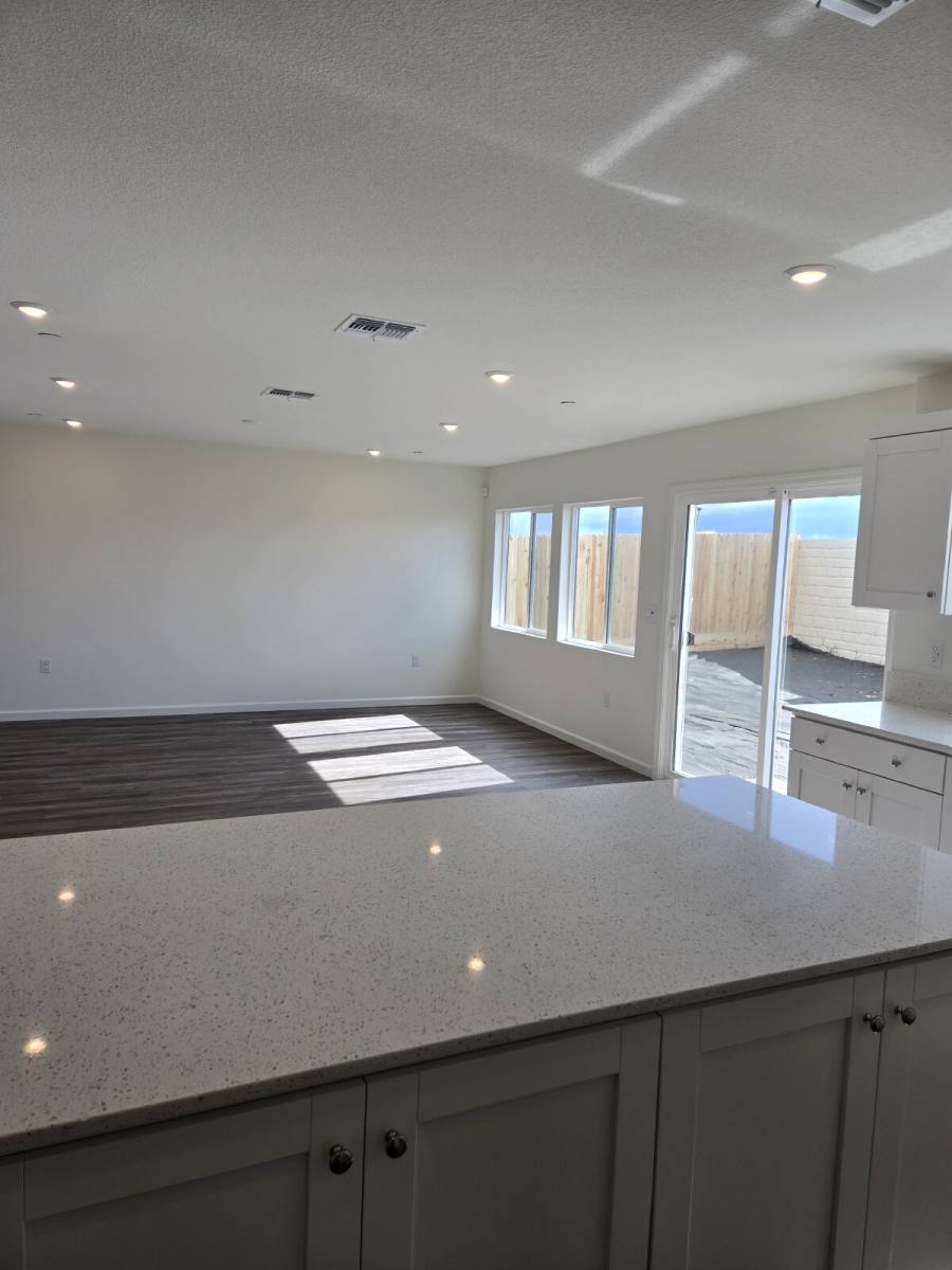 House for rent at 1813 Del Mar Dr, Los Banos, CA 93635