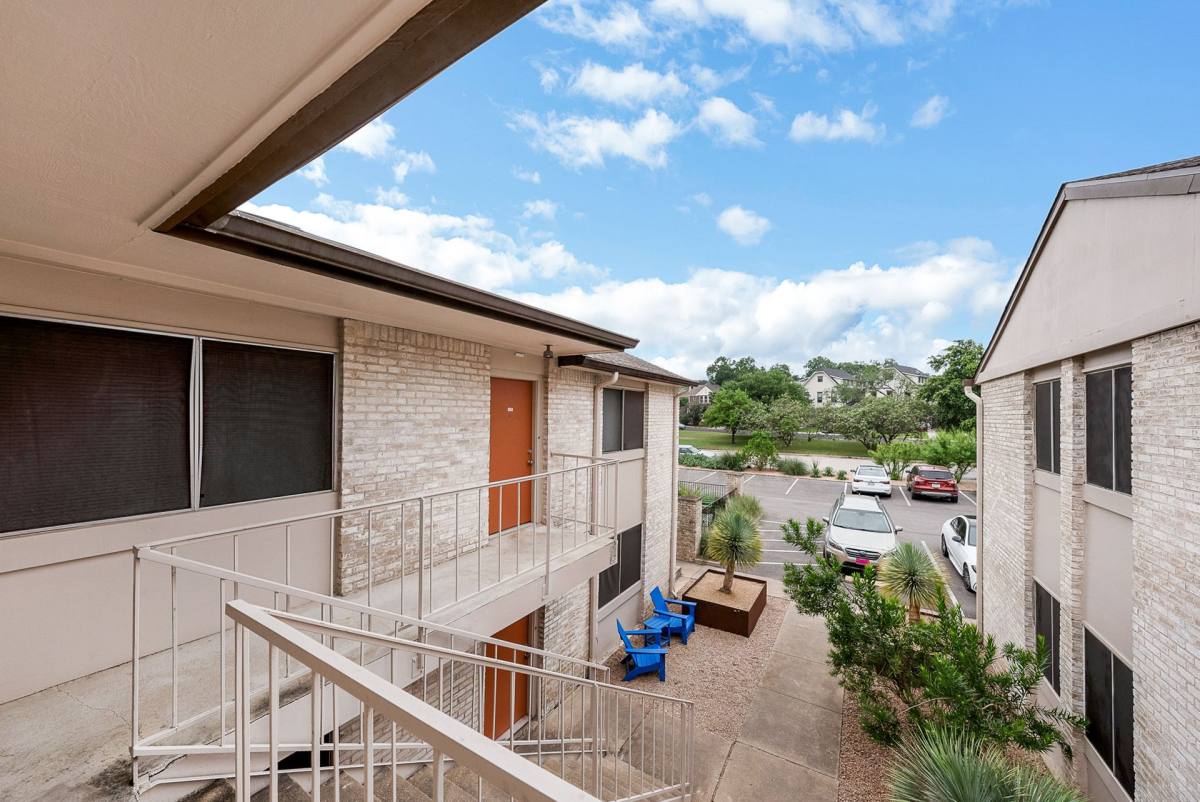 Apartment for rent at 1515 Palma Plaza, Austin, TX 78703