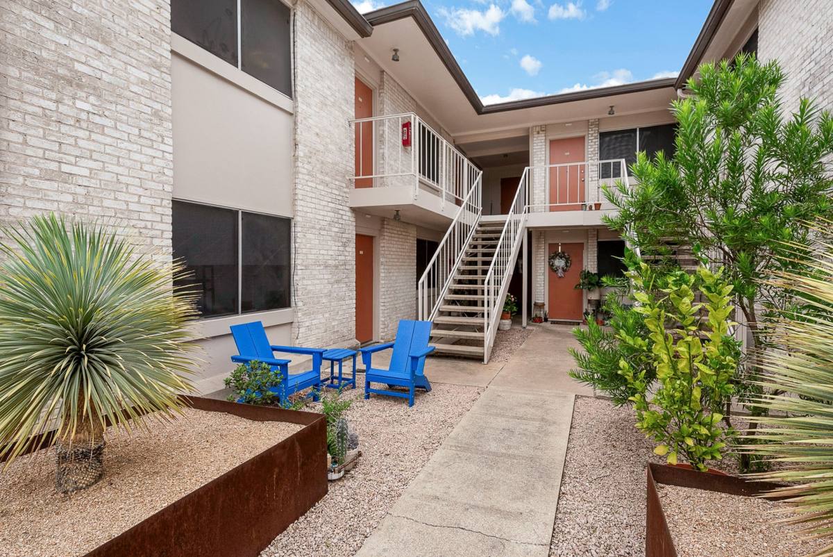 Apartment for rent at 1515 Palma Plaza, Austin, TX 78703