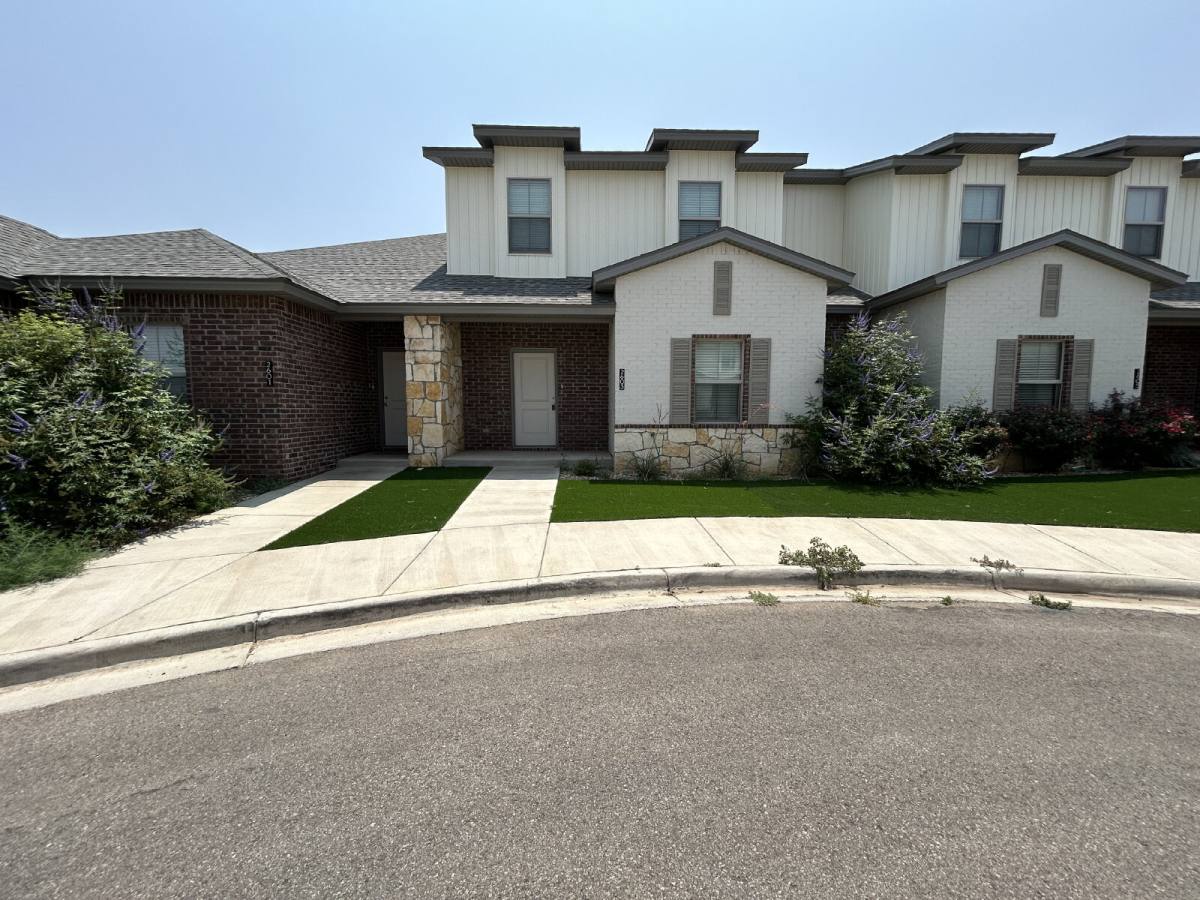 Townhouse for rent at 2603 135th St, Lubbock, TX 79423