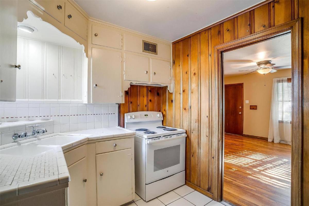 Apartment for rent at 604 Monticello Dr #103, Fort Worth, TX 76107