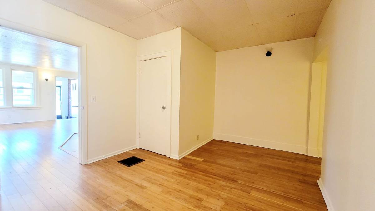 Apartment for rent at 802 S 27th St, South Bend, IN 46615