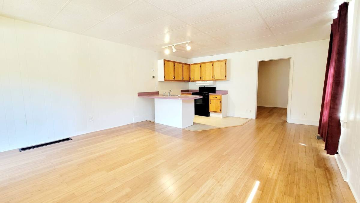 Apartment for rent at 802 S 27th St, South Bend, IN 46615
