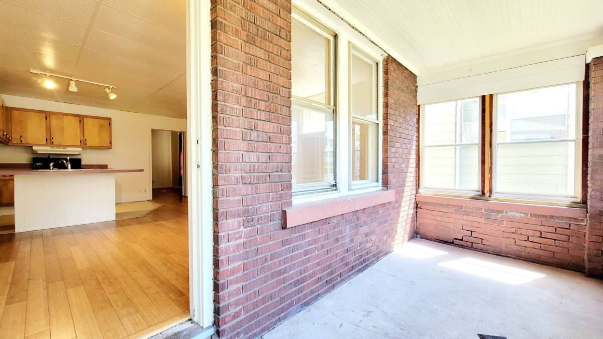 Apartment for rent at 802 S 27th St, South Bend, IN 46615