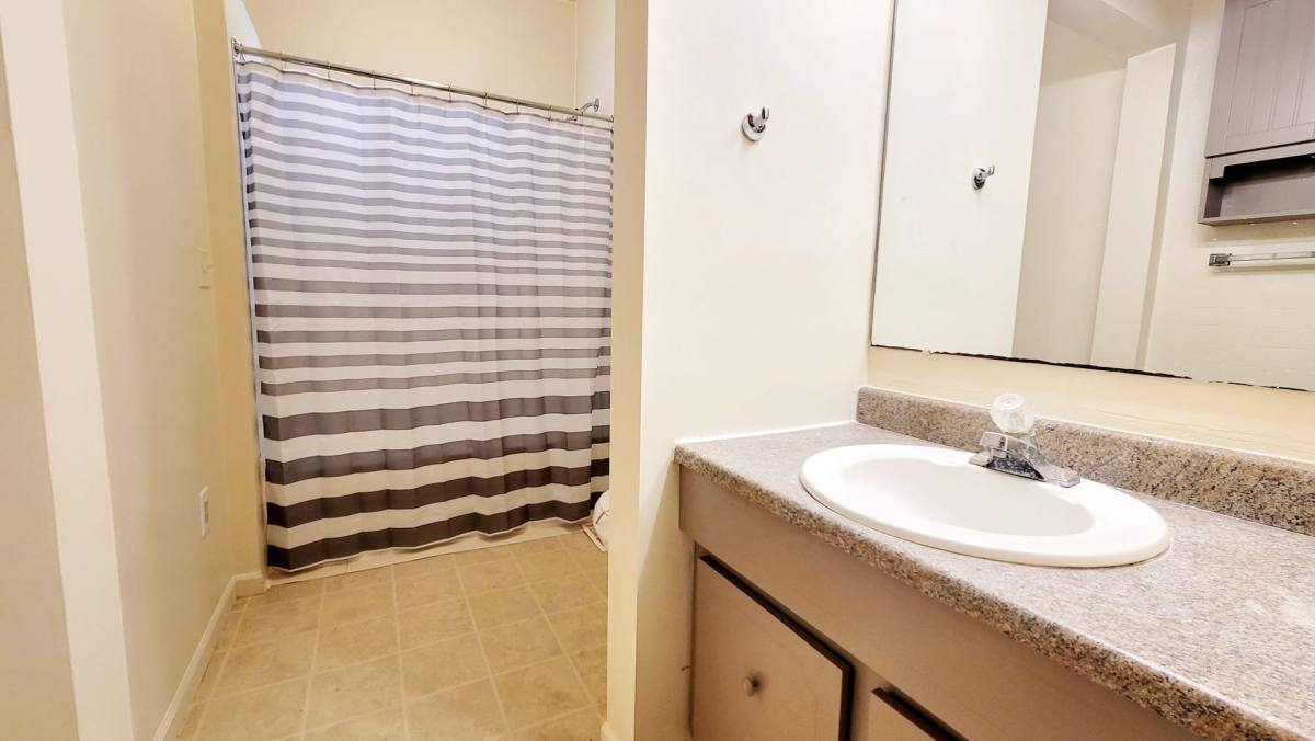 Apartment for rent at 802 S 27th St, South Bend, IN 46615