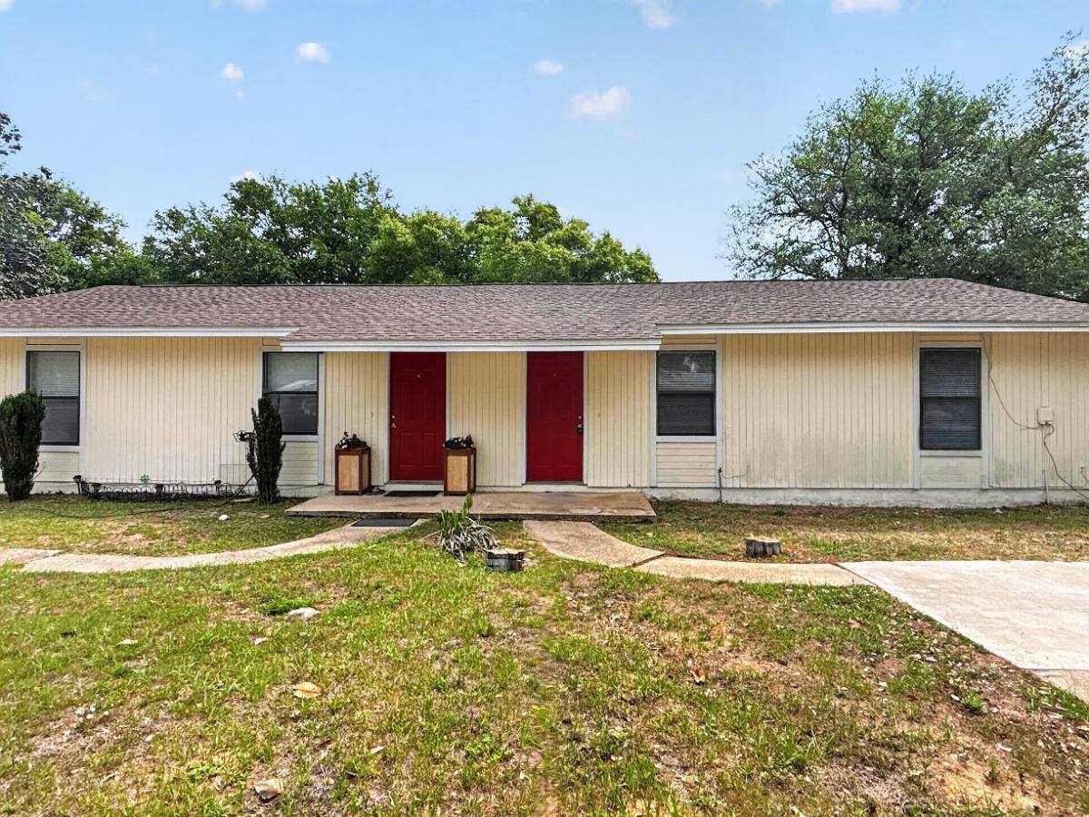 Apartment for rent at 208 Squirrel Haven Rd #A, Mary Esther, FL 32569