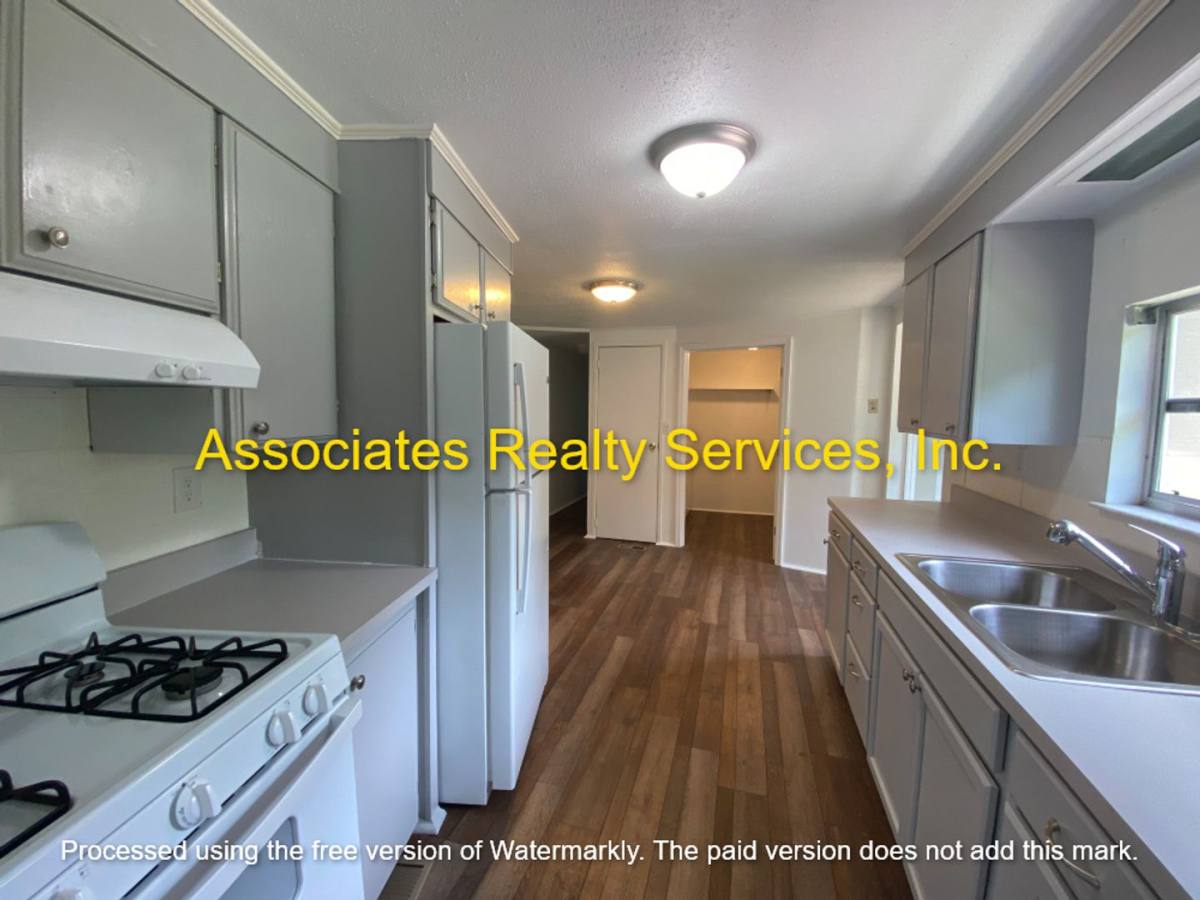 House for rent at 1133 SW 266th St, Newberry, FL 32669