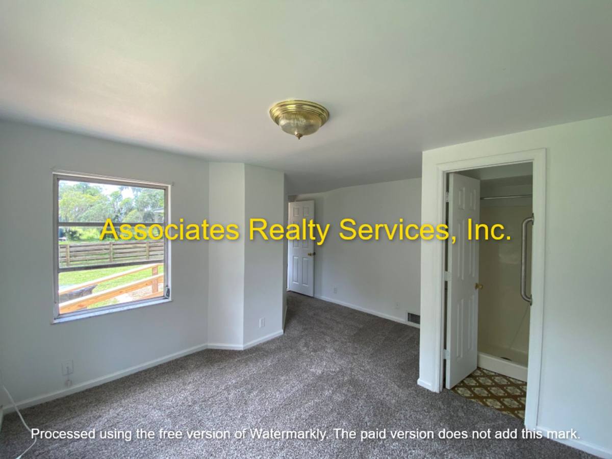 House for rent at 1133 SW 266th St, Newberry, FL 32669