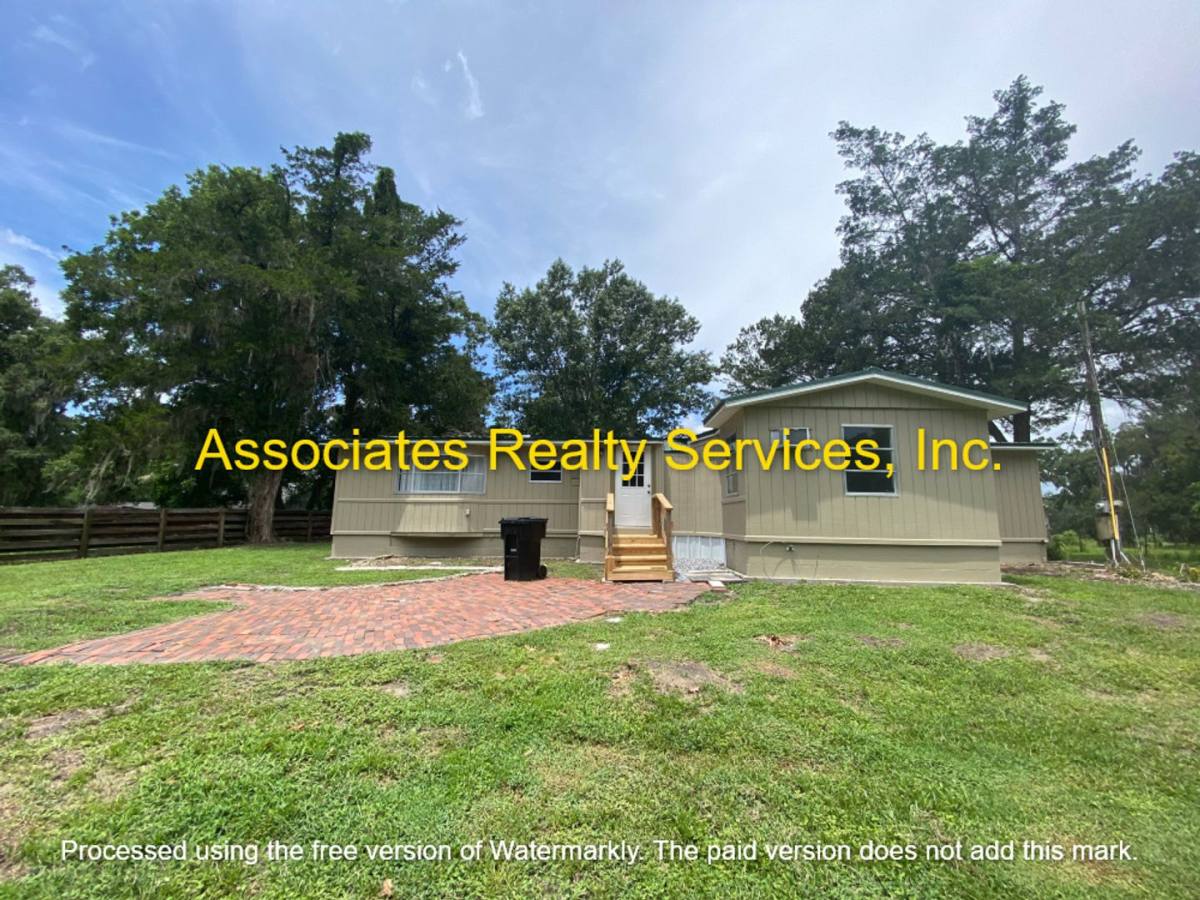 House for rent at 1133 SW 266th St, Newberry, FL 32669