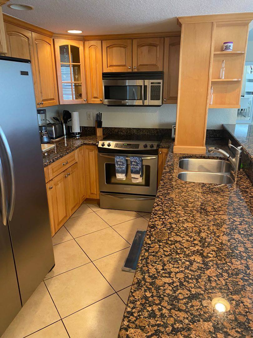 Apartment for rent at 445 Hamden Dr, Clearwater Beach, FL 33767