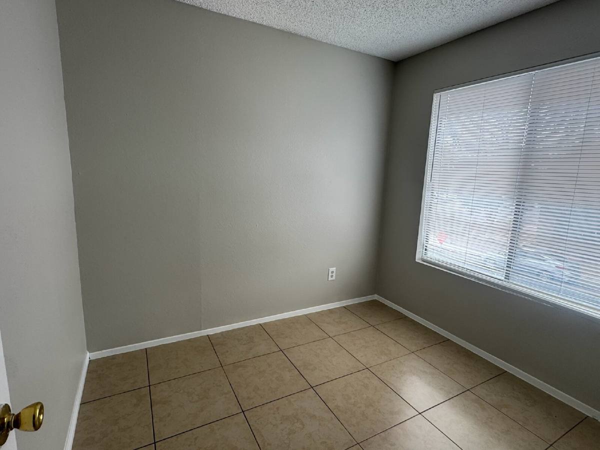 Apartment for rent at 4590 Carriage Park Dr #16C, Las Vegas, NV 89121