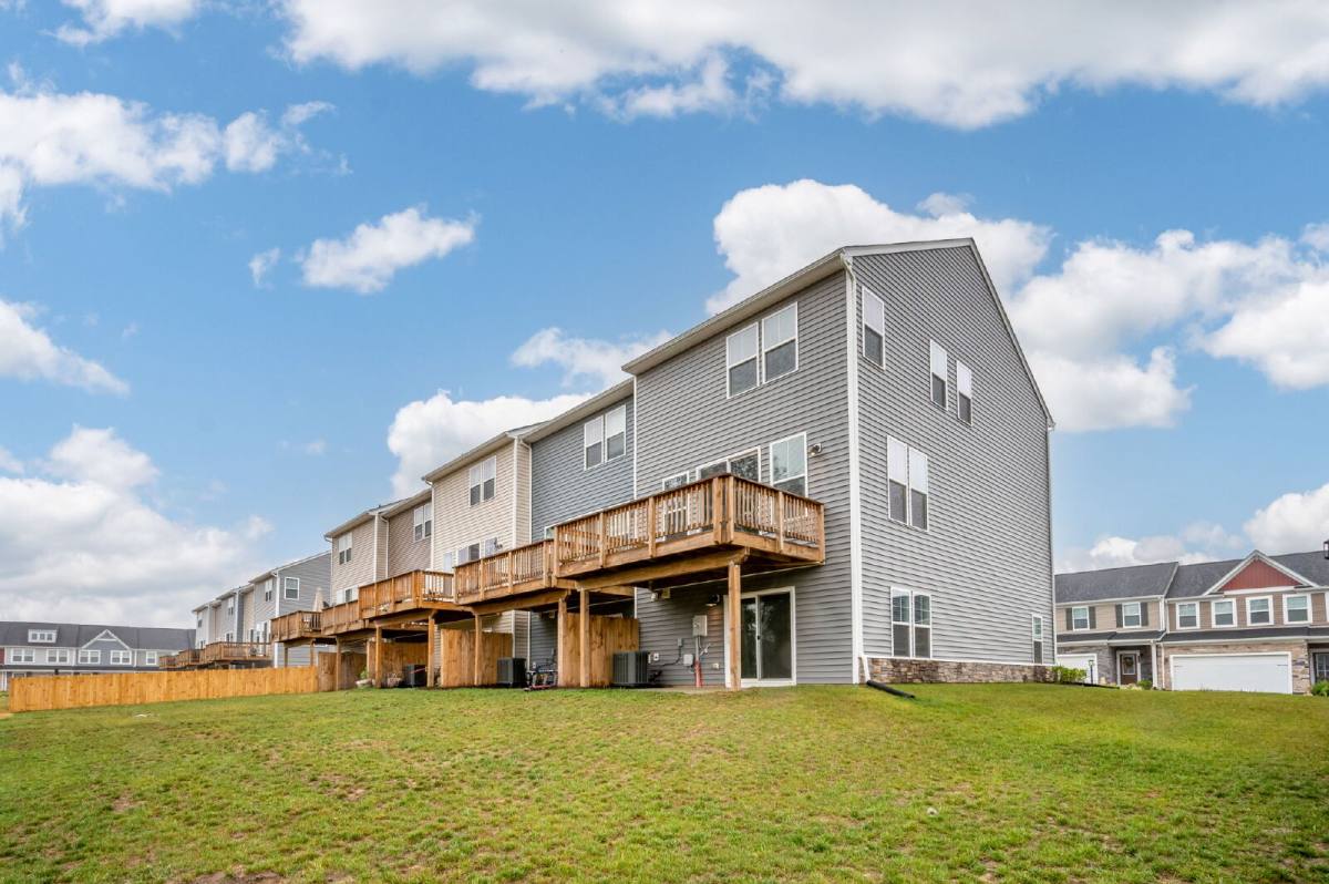 Townhouse for rent at 470 Rivanna Hill Rd, Glen Allen, VA 23060