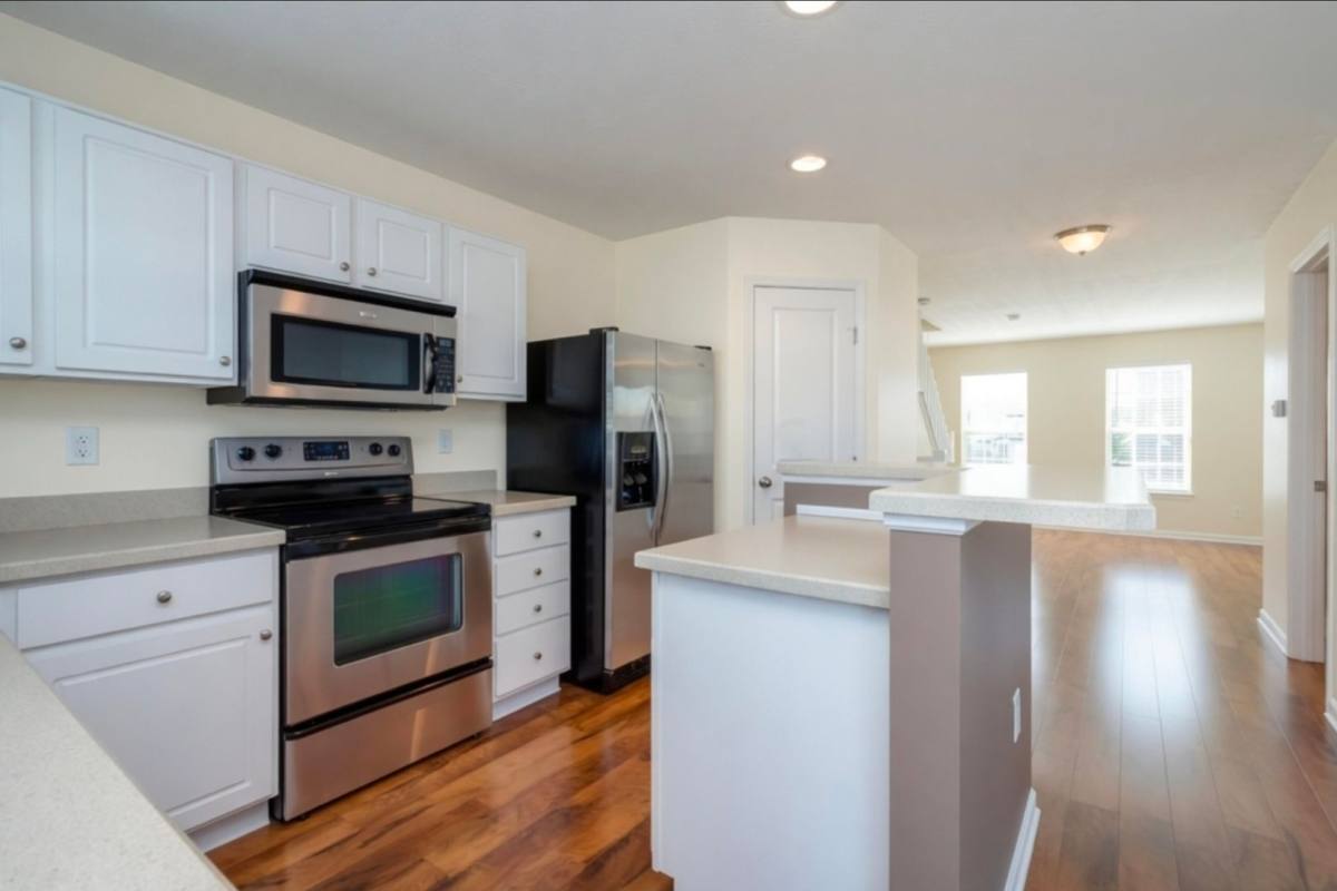 Townhouse for rent at 334 Silver Maple Dr, Blacklick, OH 43004