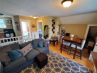 Apartment for rent at 1498 Iglehart Ave #2, Saint Paul, MN 55104