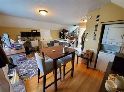 Apartment for rent at 1498 Iglehart Ave #2, Saint Paul, MN 55104