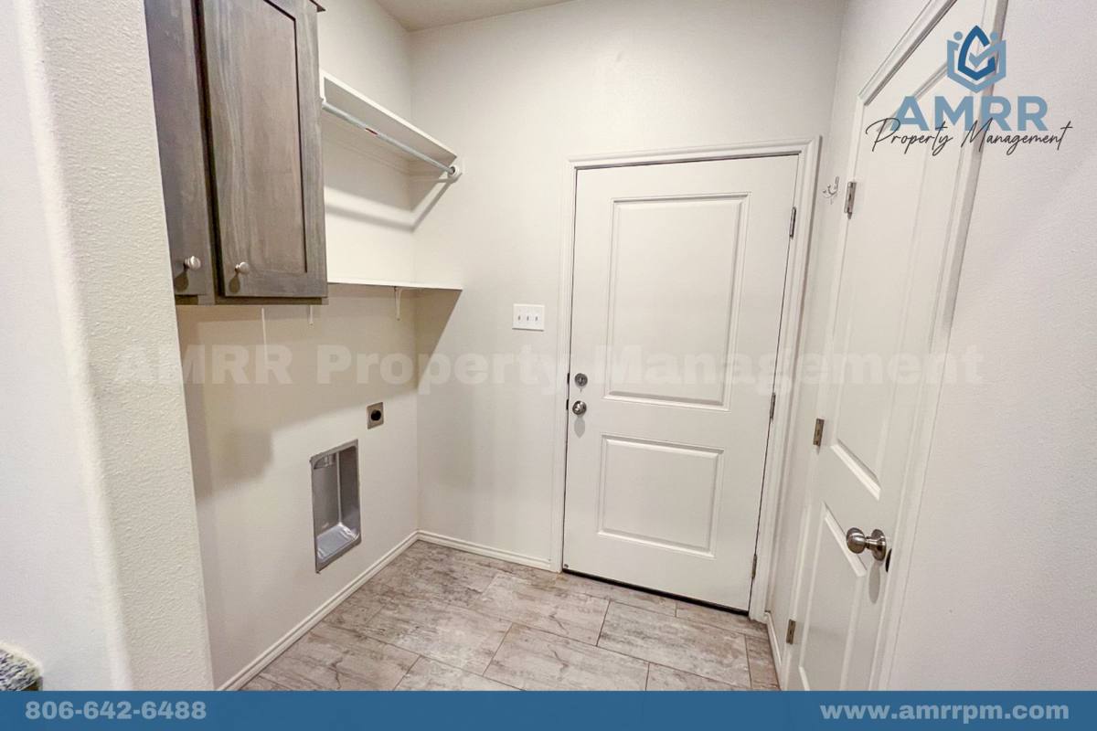 Townhouse for rent at 1248 N 7th St, Wolfforth, TX 79382