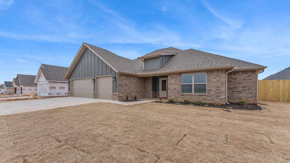 House for rent at 116 N Panther Ave, Farmington, AR 72730