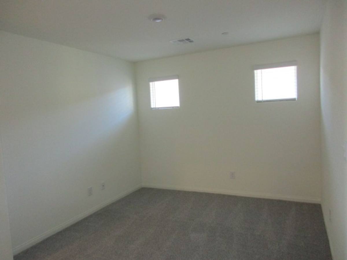 House for rent at 422 Canary Song Dr, Henderson, NV 89011