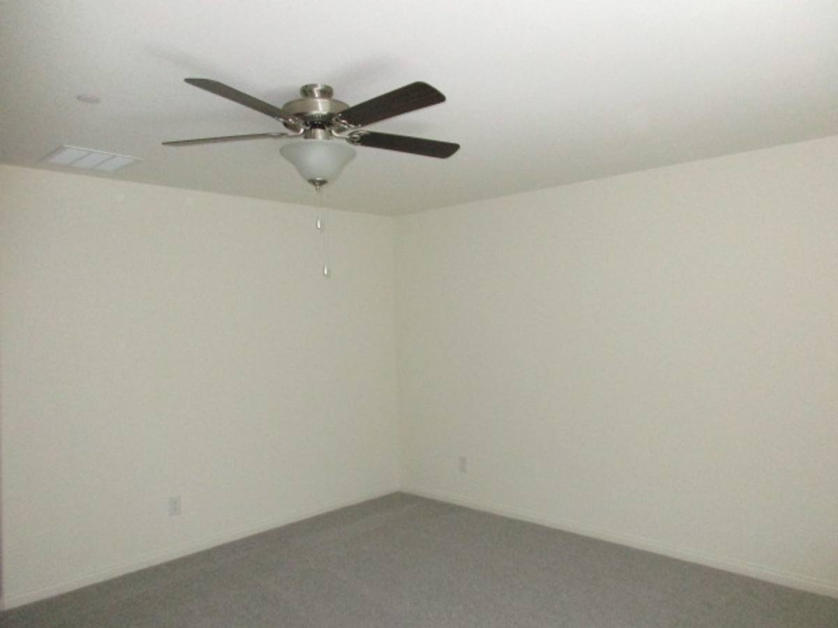 House for rent at 422 Canary Song Dr, Henderson, NV 89011