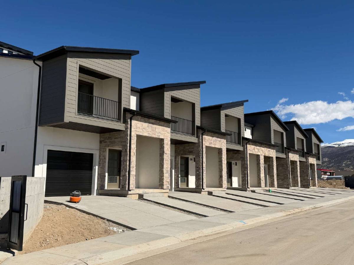 Townhouse for rent at 475 S 200 W, Ephraim, UT 84627