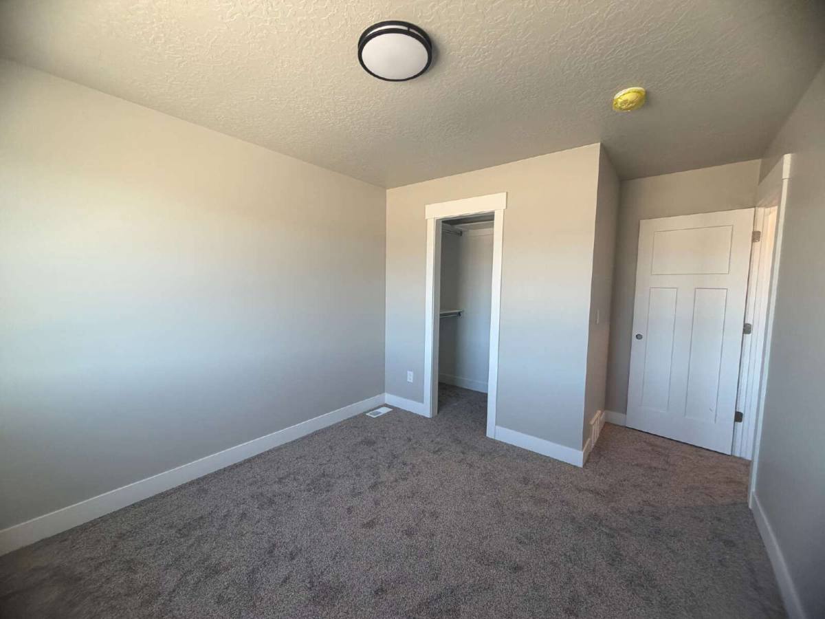 Townhouse for rent at 475 S 200 W, Ephraim, UT 84627