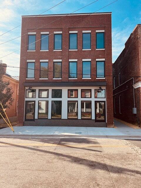 Apartment for rent at 712 High St #2, Petersburg, VA 23803