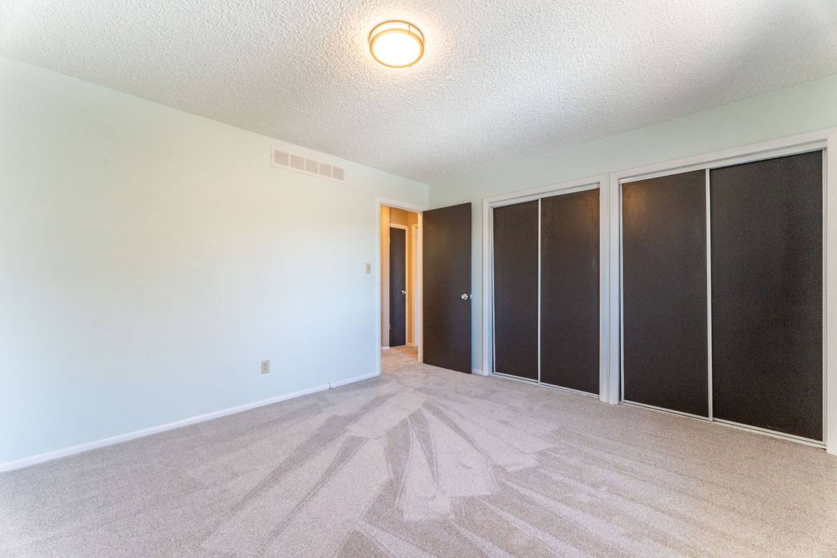 Apartment for rent at 954 S Miller St, Denver, CO 80226